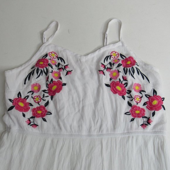 Kelly Renee Women's White & Pink Embroidered Flowers Maxi Dress Size L (12-14) - Picture 5 of 9
